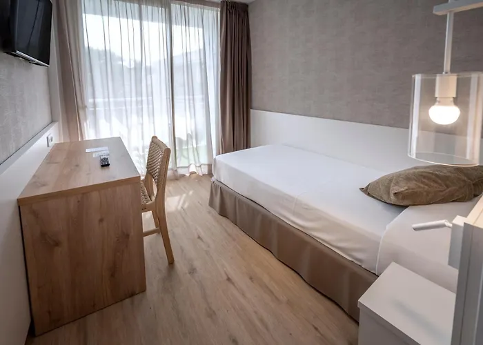 Ght Costa Brava & 3* Tossa de Mar